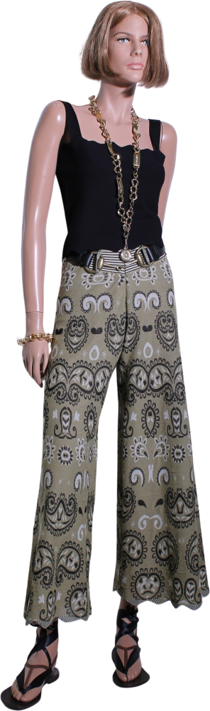 primavera--estate-2026-outfits-num40-of-43-material--description